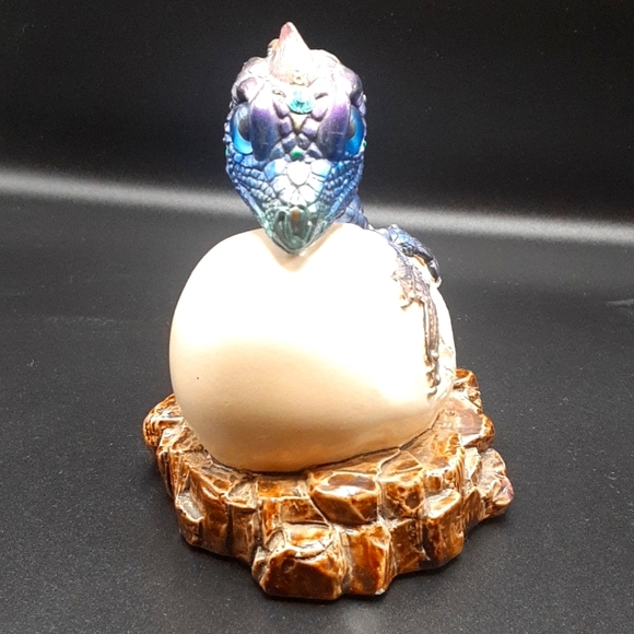 Vintage RARE 1984 Peacock Hatching Dragon by artist M. Pena. - Picture 3 of 6